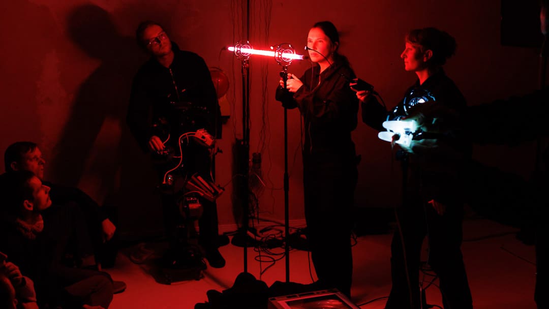 Favoriten Festival: Light in Concert - Scheinzeitmenschen & Yenga